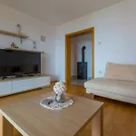 Amila * Crikvenica