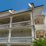 Amila Apartament *