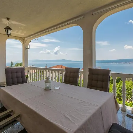 Amila Apartmán *