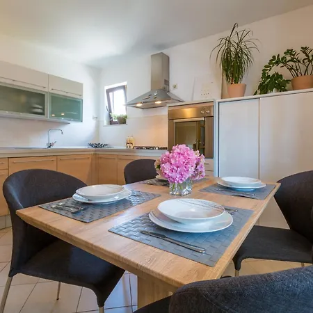 Amila Apartman
