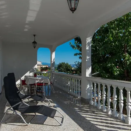 Apartament Amila *