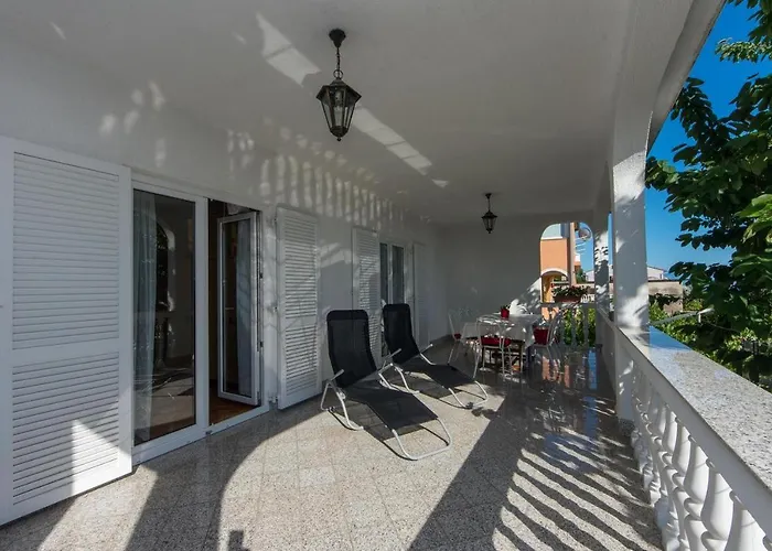 Διαμέρισμα Amila *