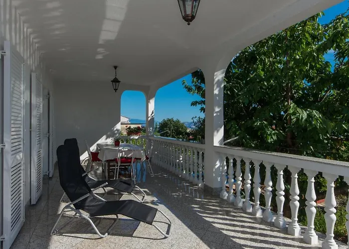 Διαμέρισμα Amila *